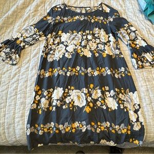 Size Medium Floral Old Navy Dress